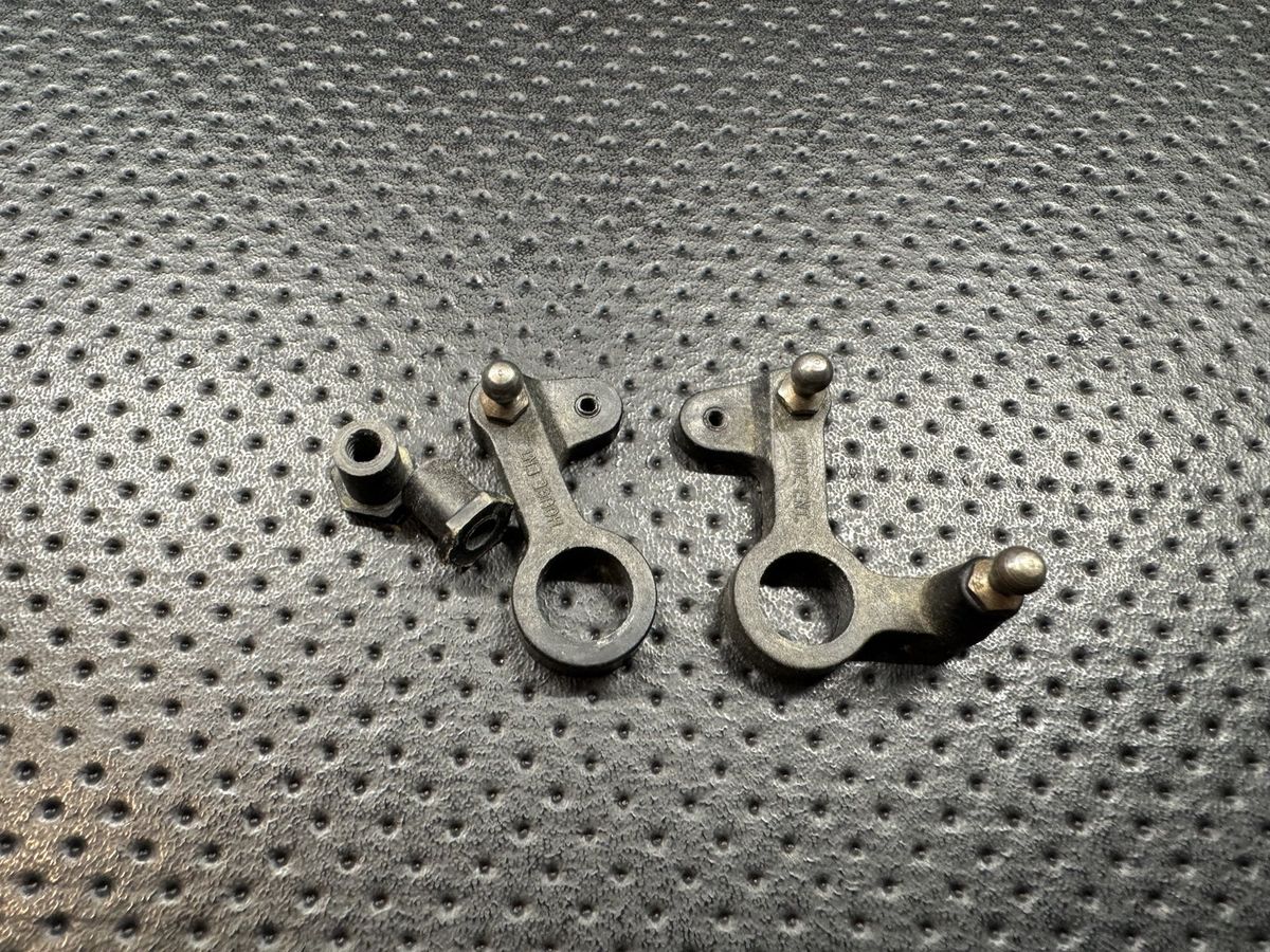 Vintage Houge RC10 Ball Bearing Steering Bellcrank Pair w/ Ball Studs Drag Link