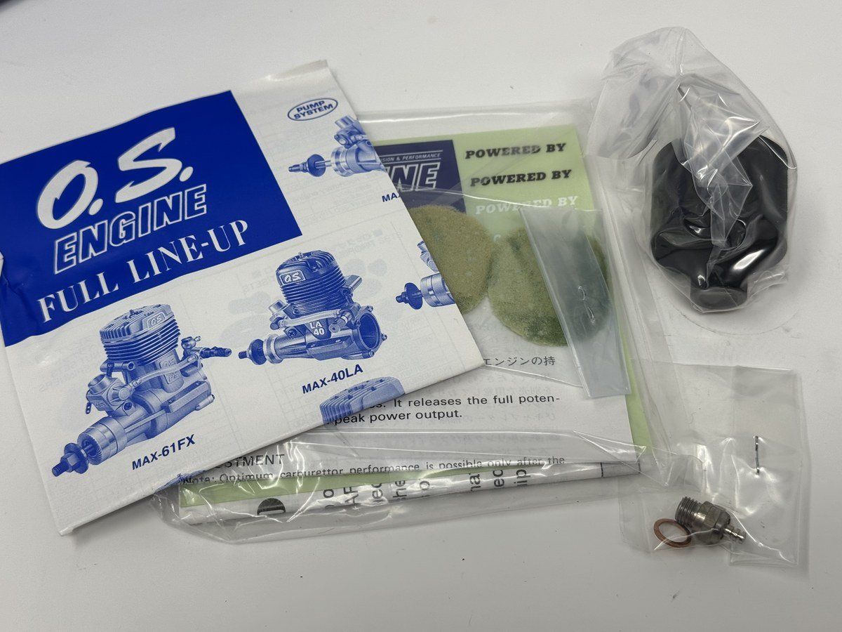 Vintage O.S. MAX 12CV Red/Gray Nitro Engine 11243 New in Box RC10GT photo 2